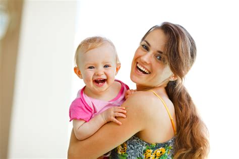 5 benefits of mommy and me classes tiny hoppers