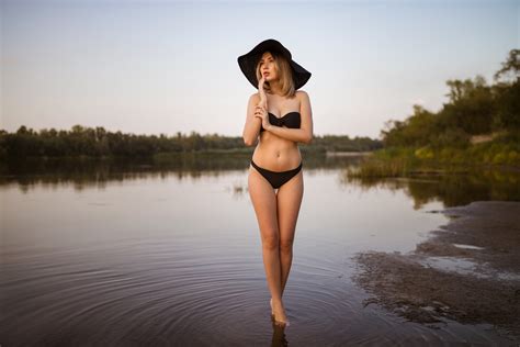 Wallpaper Belly Black Bikinis Hat Blonde River The Gap Looking