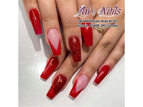 red nail design  extremely luxurious delicate  sharp creative