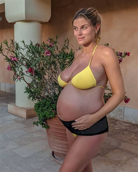 Ashley James Poses In A Sexy Bikini While Pregnant 16 Photos The