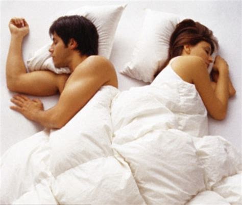 sleeping positions show your relationship quotient genmice