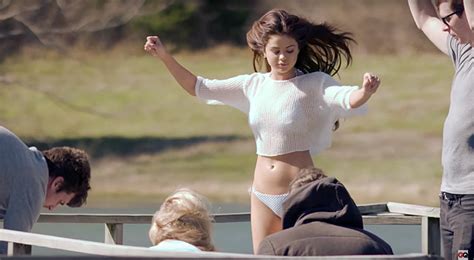 sexy photoshoot with selena gomez gq behind the scenes ruf lyf