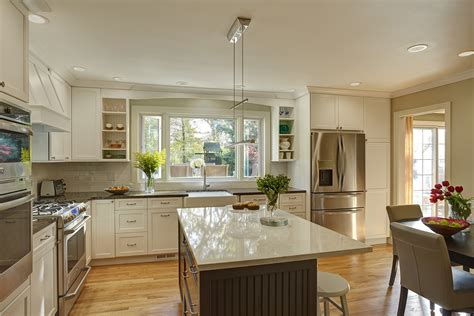 Inviting And Bright Kitchen Design Partners