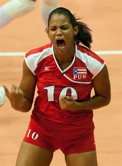 Pregnant Puerto Rican Volleyball Player Diana Reyes Plays Against China