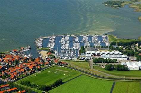 hindeloopen yacht harbour  hindeloopen friesland netherlands marina reviews phone number