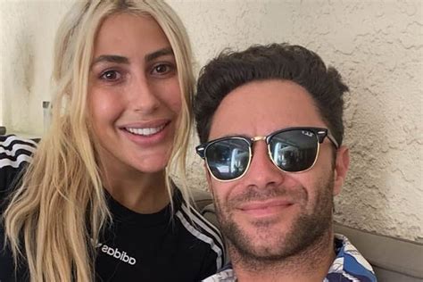 Dwts Suggest Sasha Farber And His Wife Emma Slater To