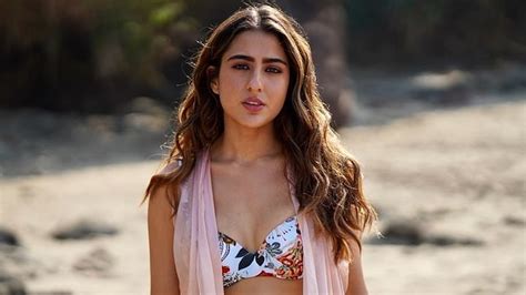 sara ali khan s flaunts a sexy floral bikini for coolie
