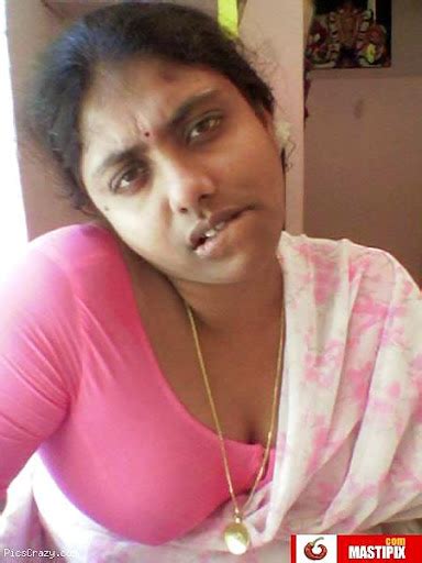 Indian Housewife Aunty Hot Stills Hot Gallery