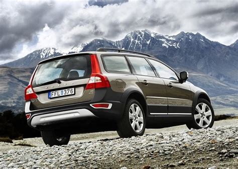 volvo xc  car guide carzone