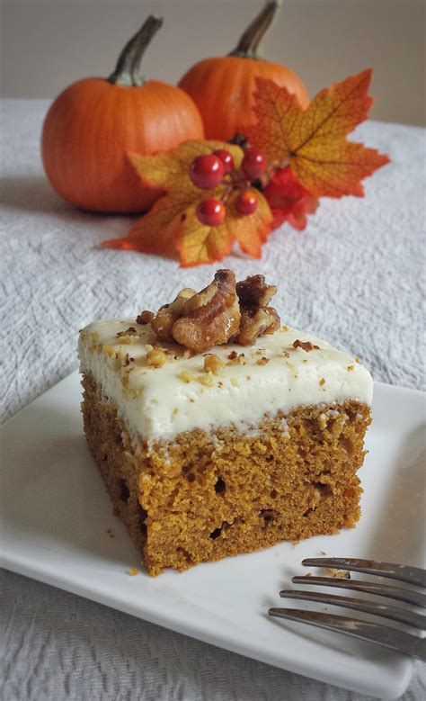 thanksgiving pumpkin cake tiny sweet tooth