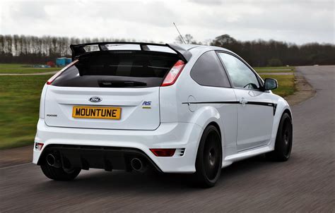 ford offers current   focus rs owners  rs horsepower upgrade kit