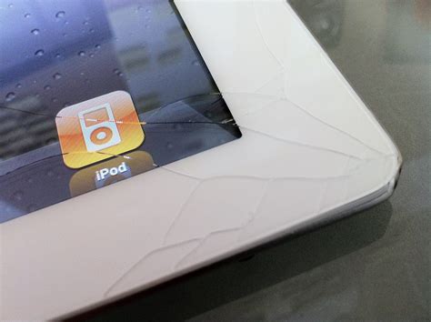 ipad   fragile broken shattered cracked screen