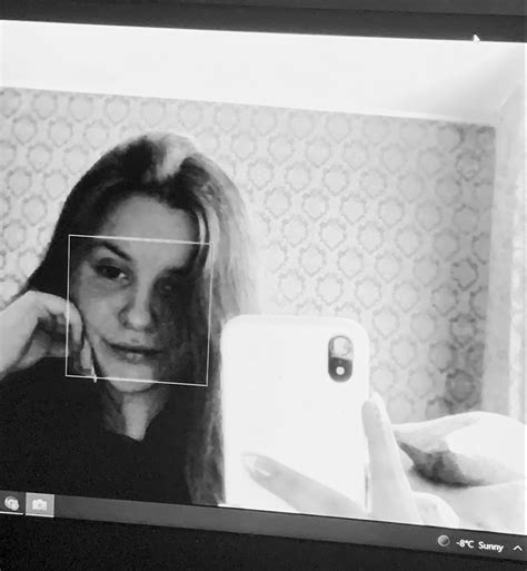 pin by kristiāna on quick saves mirror selfie selfie scenes