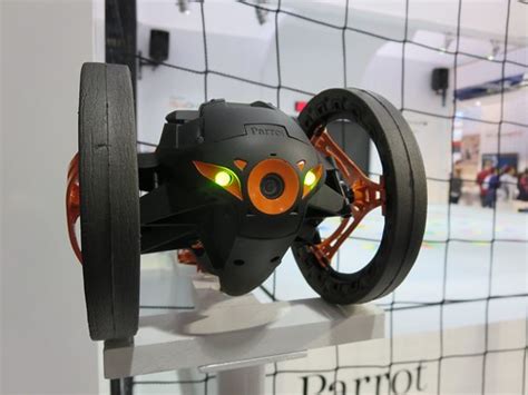 parrot jumping sumo  drone  roll    ju flickr
