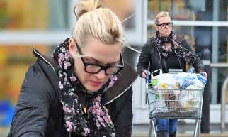 kate winslet spotted shopping at tesco on return from honeymoon daily