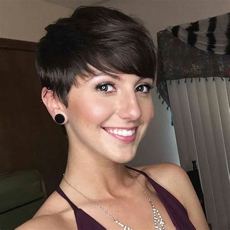20 Gorgeous Short Pixie Haircuts With Bangs 2020