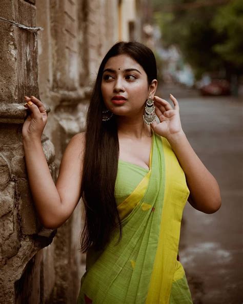 pin on simple indian beauty s