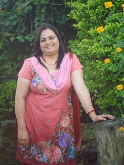 beautiful sexy fat pakistani aunties hot photos