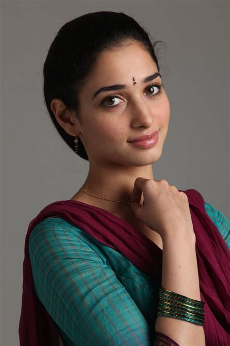 indian actress tamannaah bhatia cute picture gallery