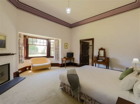 rooms suites  armidale nsw petersons guesthouse