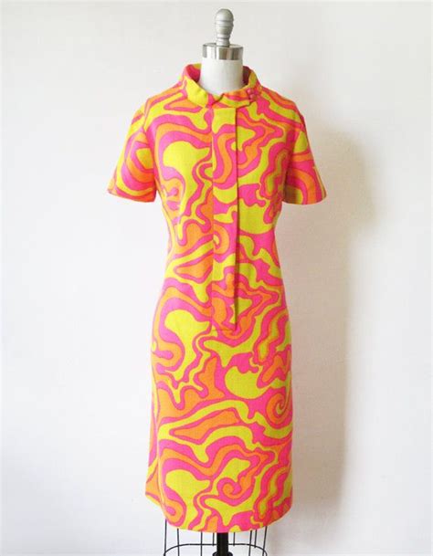1960s mod dress vintage 60s shift dress psychedelic print pink and