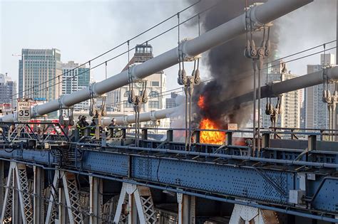 raging car fire erupts  manhattan bridge  nyc