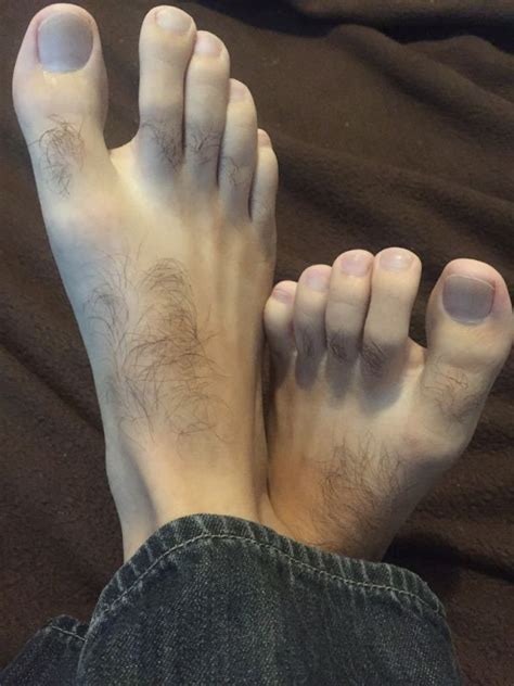 bare male feet tops
