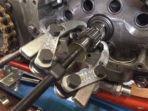 ironhead pinion gear remove  install