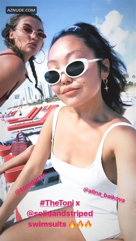 Alina Baikova Sexy With Toni Garrn On The Beach In Miami Aznude