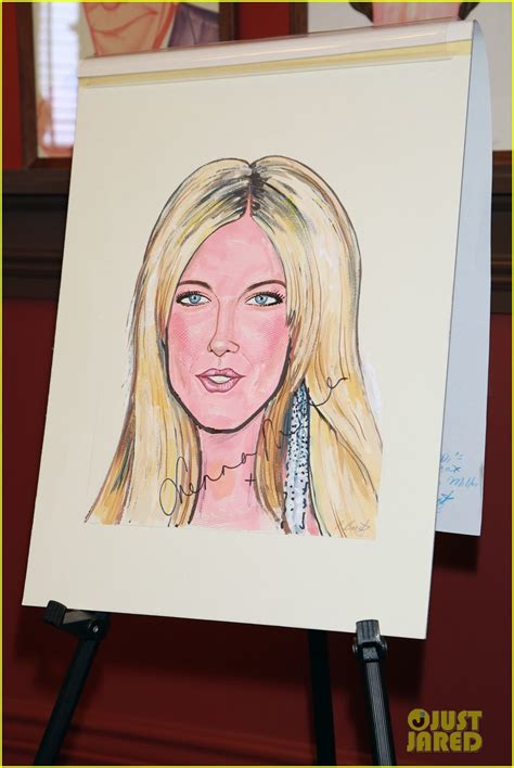 Sienna Miller Shows Off Her Caricature Portrait At Sardi S Photo