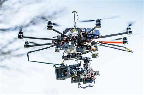 la faa autoriza  la cnn  realizar reportajes en vuelo  drones