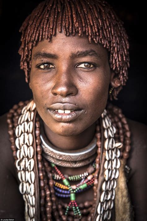 Incredible Photos Of Ethiopias Vanishing Tribes Easyvoyage