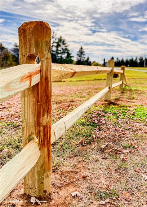split rail fencing  costs big impact dabbling decorating