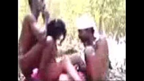 Tamil Village Aunty In Threesome Group Sex With 2 Neighbor
