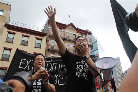 Hong Kong Democracy And Beijing Backers Face Off Amnewyork