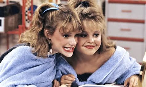 fuller house stars candace cameron bure and andrea barber are real life
