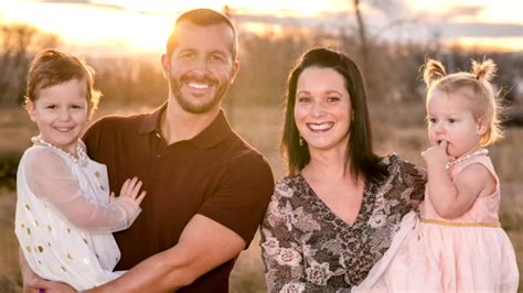 chris watts reportedly confessed to killing pregnant wife shanann