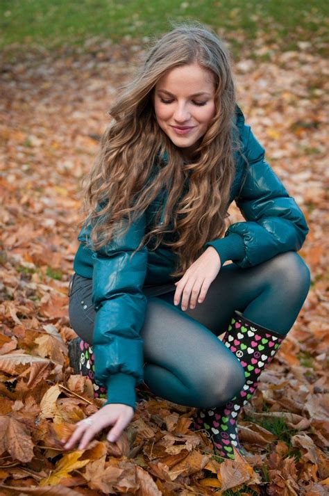 Pin By Slyclyde976 On Jeans And Hosiery Fashion Tights Cute Fall