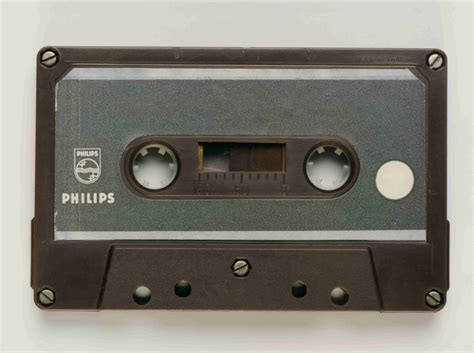 Eine Technische Sensation Vor 50 Jahren Stellt Philips Die Compact