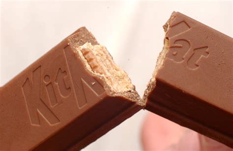 kitkat  making  big    chocolate bars