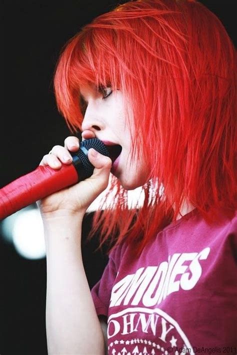 i love both of these hayley williams and the ramones