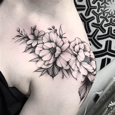 30 Stunning Shoulder Tattoos For Women 2022 Pulptastic
