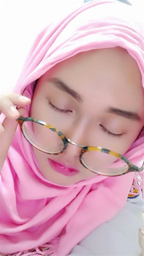 Hijab Cantik Kacamata Voal Motif