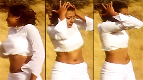 Trisha Hot Navel Show Song Caps From Saamy Vikram Movie