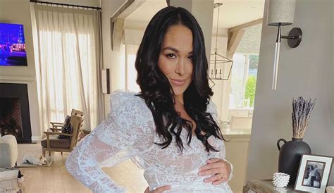 Brie Bella S Mommy Son Pics With Her Newborn Are Beyond Cute