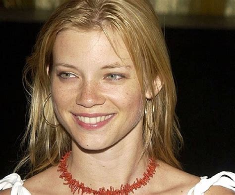 Amy Smart Nude Actress Sex Gallery