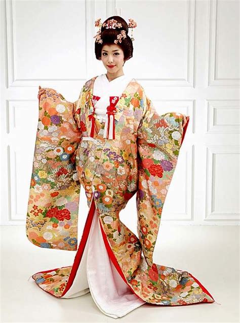 Uchikake Kimono Bridal Kimono Different Color Dress Japanese Dress