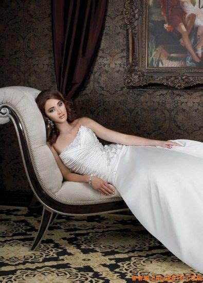 strapless pleated emborider satin rhinestone working   floor length wedding gown