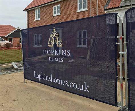 zephyrs heras banners printed   length  cover temporary fencing