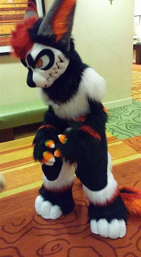 pin on fursuiter